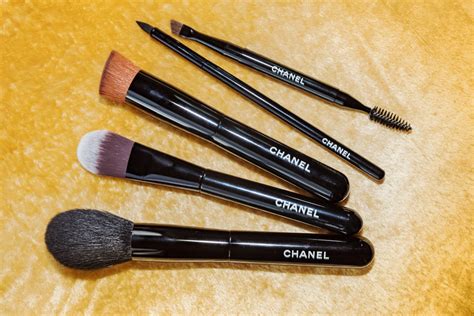 chanel brush up brush set|chanel professional makeup brush set.